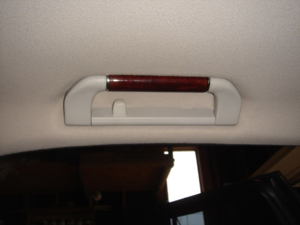 750iL Wood Grain Grab Handles / Vavona?